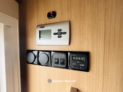 Elddis Superstorm 2012 (Trade) image 5