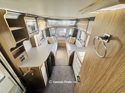 Coachman VIP 460 (Vogue Dealer Special) 2019 (Trade) image 11