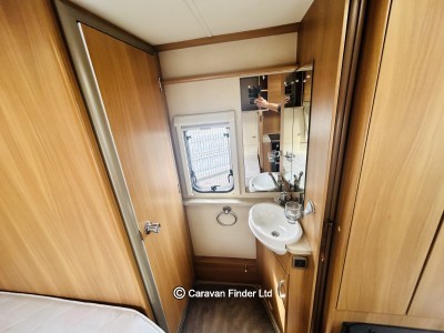 Swift Charisma 535 2011 (Trade) image 11