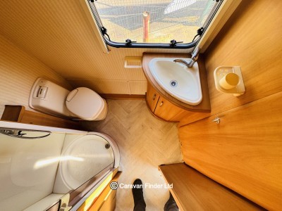 Swift Charisma 560 2002 (Trade) image 10