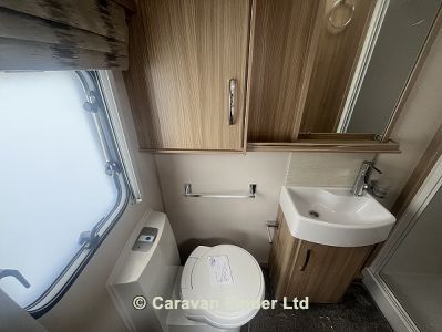 Coachman Vision 575 2017 (Trade) image 10