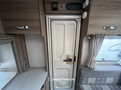 Swift Classic Pirouettes SRB T2E 2015 (Trade) image 11