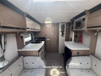 Coachman VIP 460 Vogue 2017 (Trade) image 8