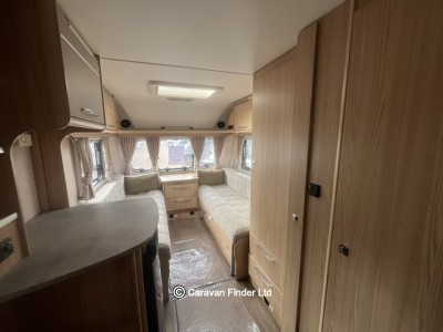 Coachman Vision 380 2015 (Trade) image 4