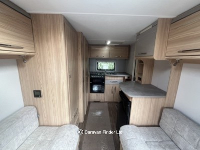 Coachman Vision 380 2015 (Trade) image 8