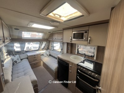 Swift Challenger Sport 442 2015 (Trade) image 4