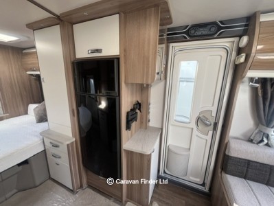 Swift Elegance 645 2015 (Trade) image 9