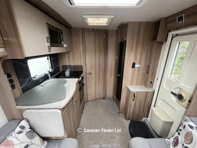 Swift Fairway Platinum 635 2018 (Trade) image 6