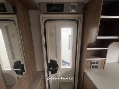 Coachman VIP 460 2018 (Trade) image 11