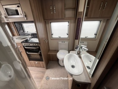 Swift Challenger Hi-Style 560 2018 (Trade) image 11