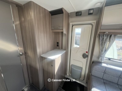 Coachman Acadia 545 2022 (Trade) image 7