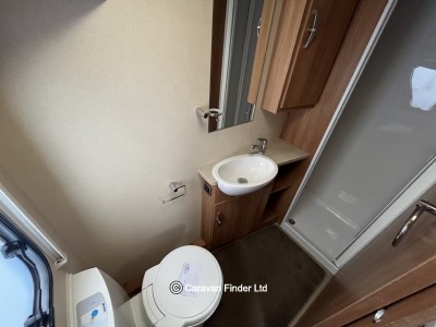 Swift Fairway 584 2012 (Trade) image 10