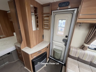 Swift Fairway 584 2012 (Trade) image 7