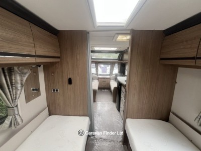 Coachman VIP Vogue 565 2017 (Trade) image 12