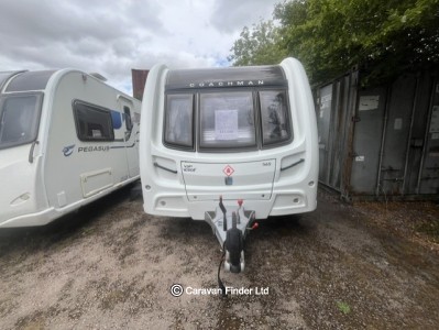 Coachman VIP Vogue 565 2017 (Trade) image 2