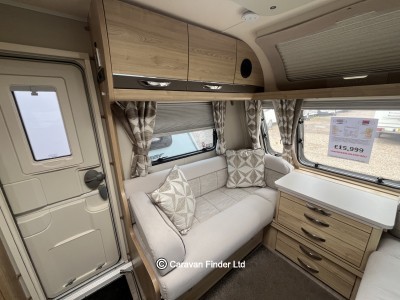 Elddis Crusader Mistral 2017 (Trade) image 5