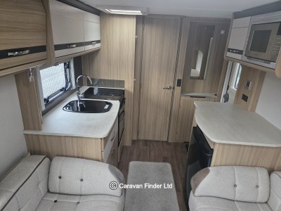 Coachman Pastiche 460 2017 (Trade) image 6