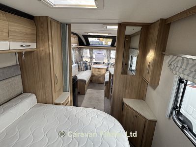 Coachman Vision 575 2018 (Trade) image 12