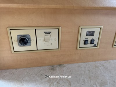 Bailey Monach 2003 (Trade) image 9