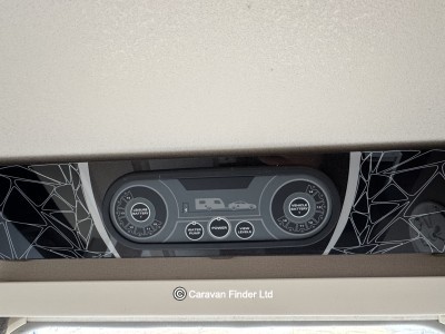 Sterling Eccles Topaz SE 2015 (Trade) image 9