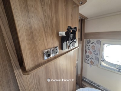 Swift Challenger 560 