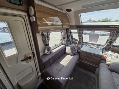 Swift Challenger 560 