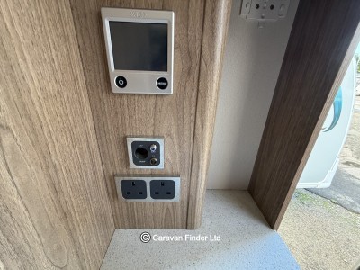 Coachman VIP 545 2017 (Trade) image 8
