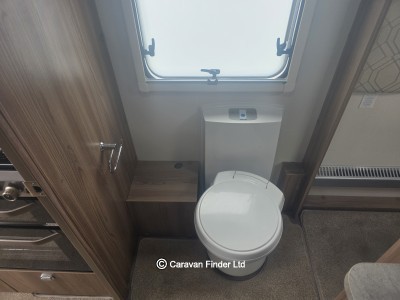 Swift Challenger 560 