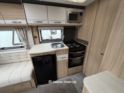 Coachman Vision 545 
