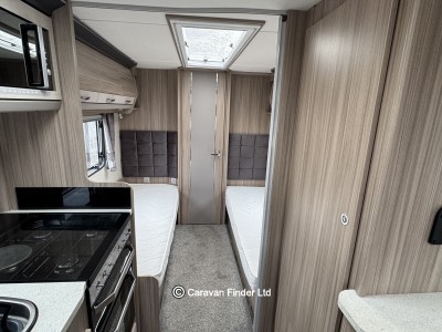 Coachman Acadia 565 2020 (Trade) image 9