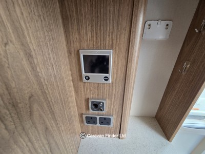 Coachman VIP 545 2016 (Trade) image 5