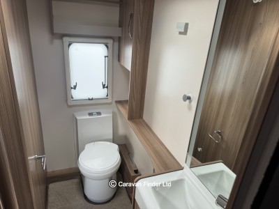 Swift Challenger X 865 Lux  Pack 