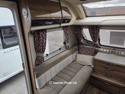 Swift Conqueror 650 2018 (Trade) image 4