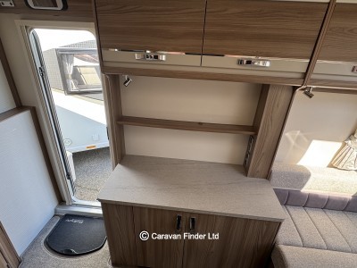 Swift Challenger 480 Lux Pack 