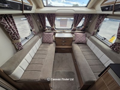 Coachman Conqueror 580 2018 (Trade) image 2