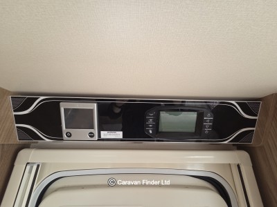 Coachman Conqueror 580 2018 (Trade) image 5