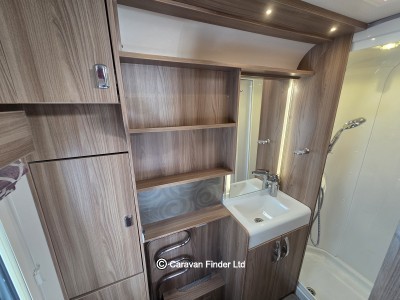 Swift Conqueror 580 2017 (Trade) image 11