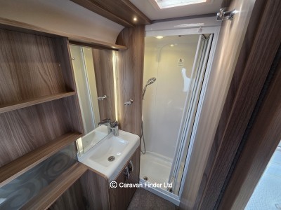 Swift Conqueror 580 2017 (Trade) image 12