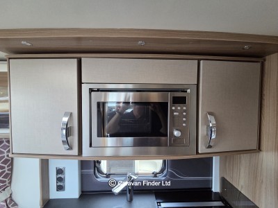Swift Conqueror 580 2017 (Trade) image 8
