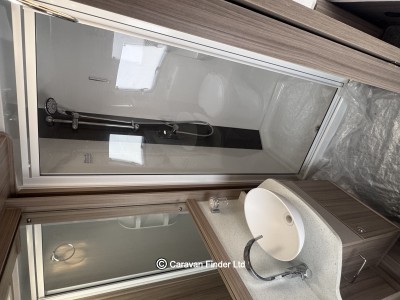 Coachman Pastiche 575 2019 (Trade) image 10