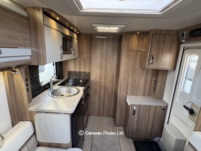 Swift Challenger 560 