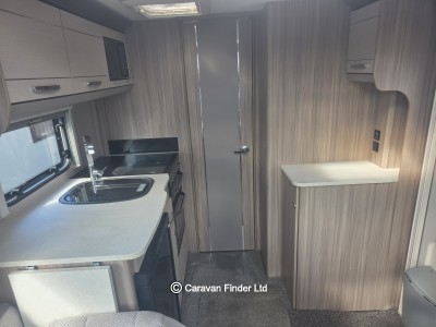 Coachman Acadia 545 (Avocet) 2021 (Trade) image 6