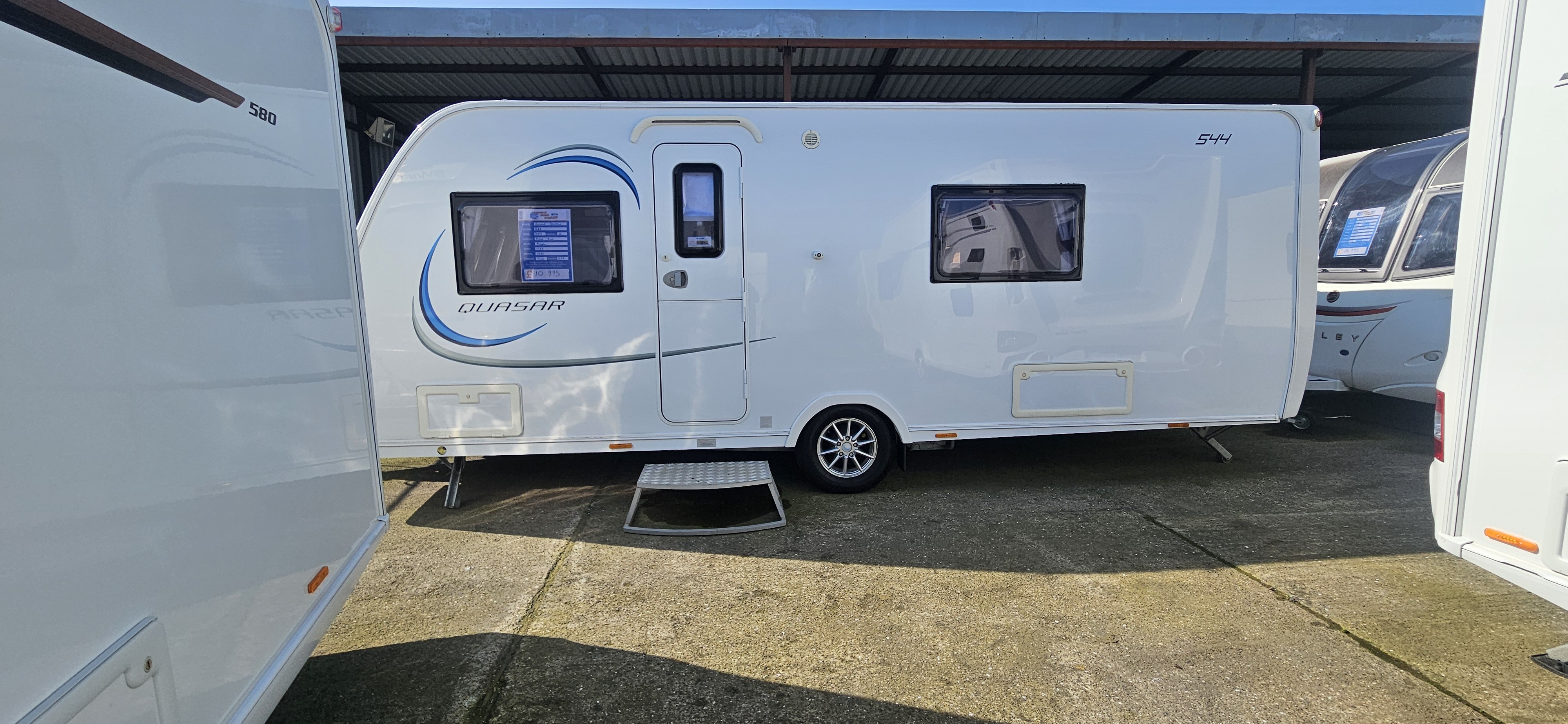 Lunar Quasar 544 2015