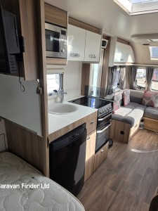 Swift S line 650 2018 (Trade) image 8