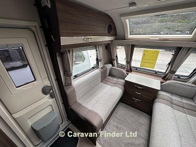 Compass Connoisseur 550 2021 (Trade) image 4