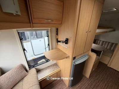 Elddis Xplore 304 2013 (Trade) image 6