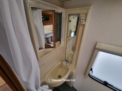 Compass Corona 636 2006 (Trade) image 11