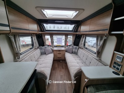 Used Coachman VIP 520 2017 touring caravan Image