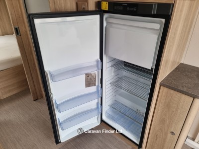 Elddis Avante 860 2018 (Trade) image 8