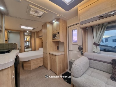 Elddis Crusader Mistral 2016 (Trade) image 4